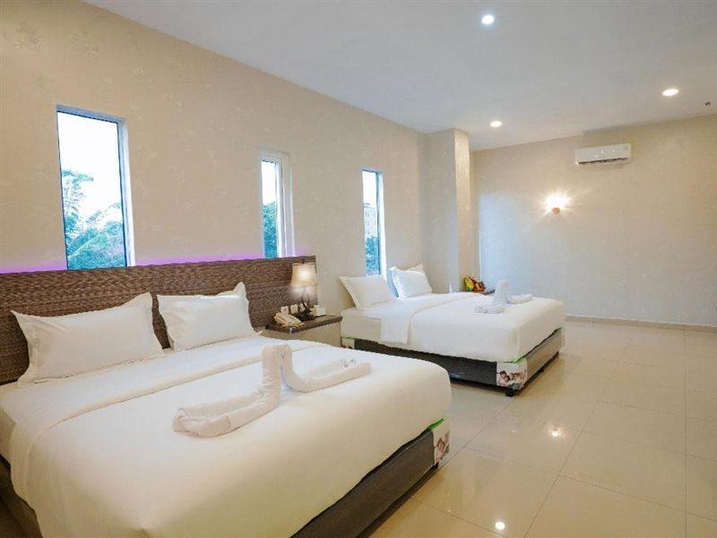 De'Tonga Hotel Medan Dış mekan fotoğraf
