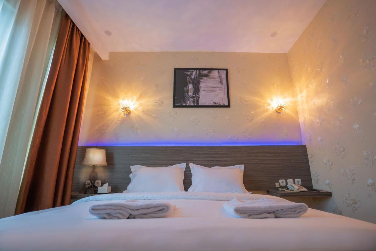 De'Tonga Hotel Medan Dış mekan fotoğraf